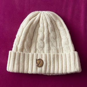 Fjallraven Braided Knit Hat- like new